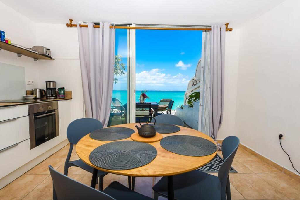 Watalibi - Beachfront Apartment Grand-Case Exterior photo